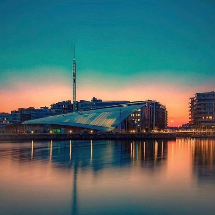 Tjuvholmen / Aker Brygge - Most Expensive Area In Oslo! Apartment Exterior photo